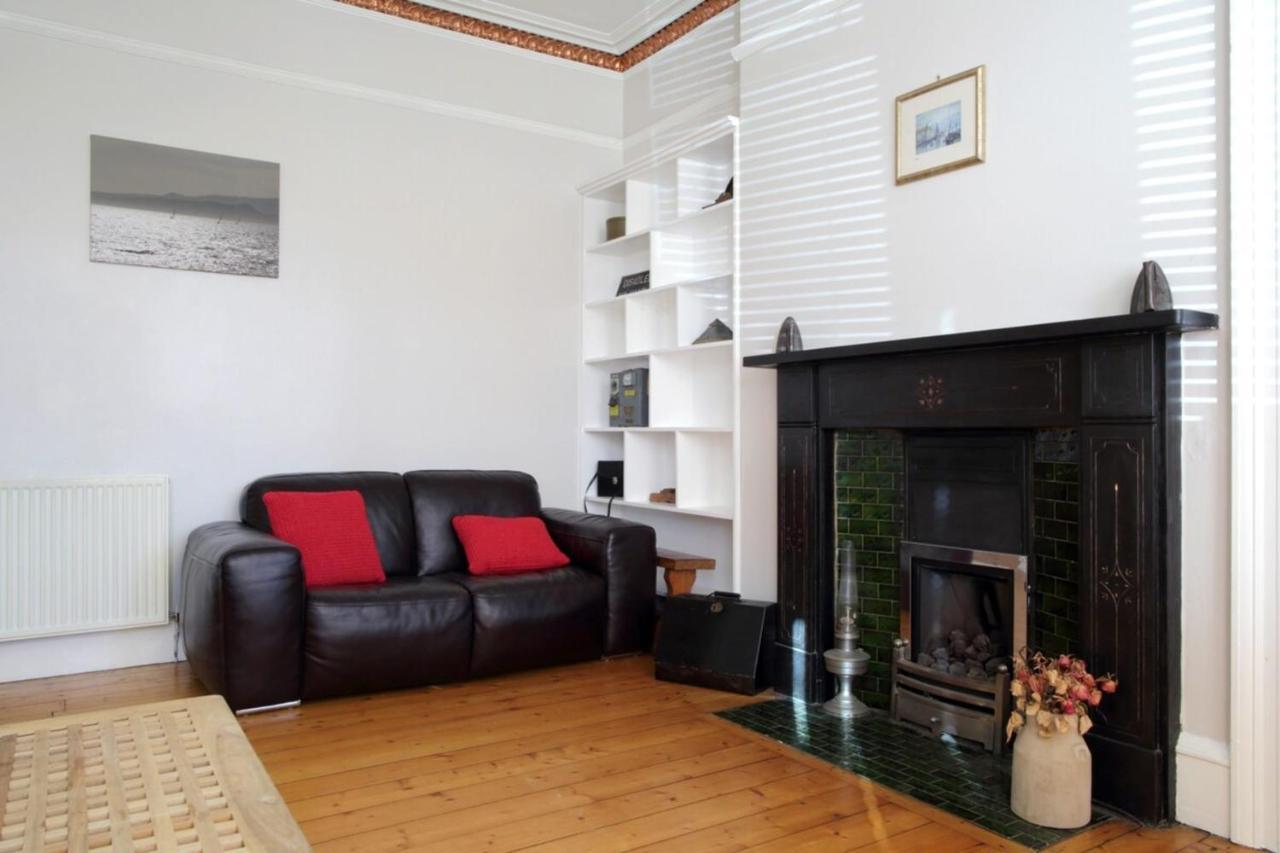 Central And Spacious 2 Bedroom Flat With Garden EDI Exterior foto