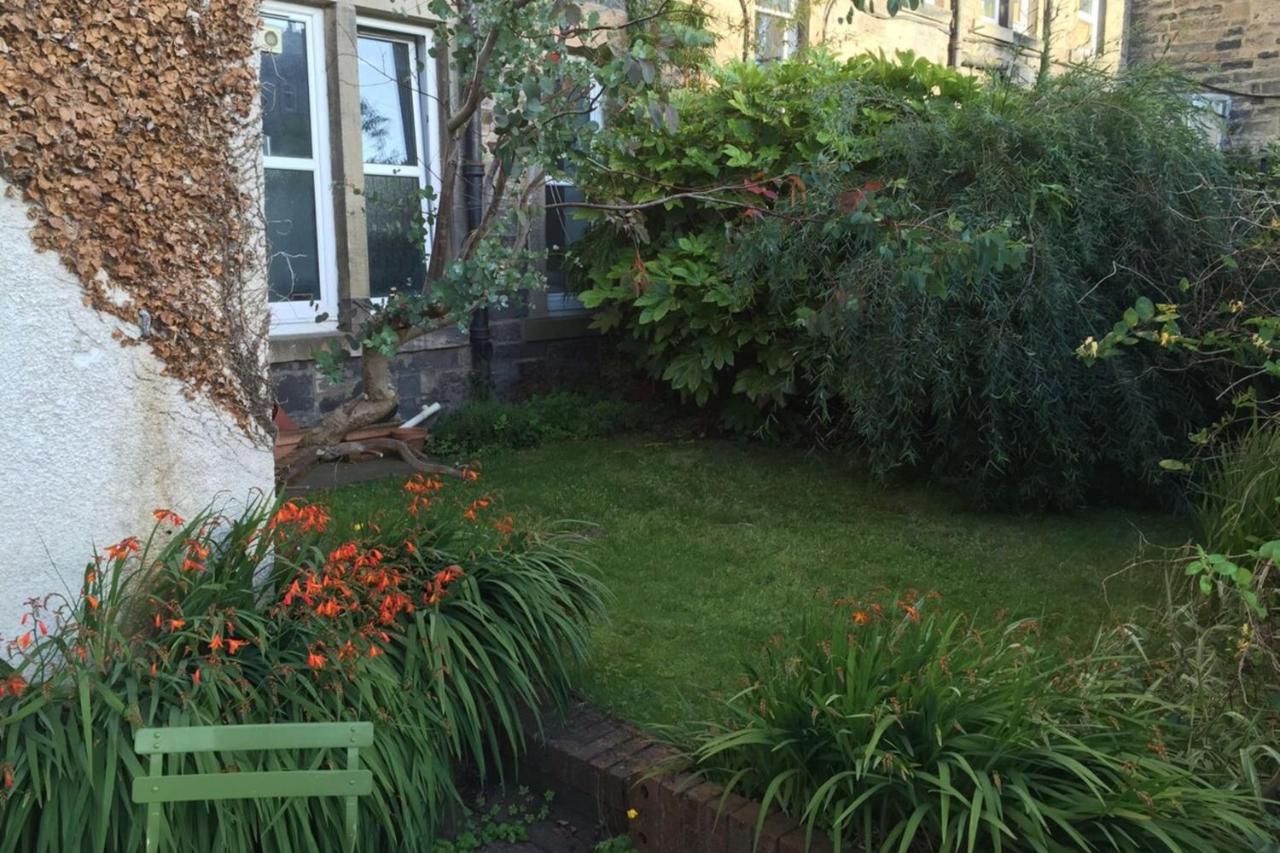 Central And Spacious 2 Bedroom Flat With Garden EDI Exterior foto