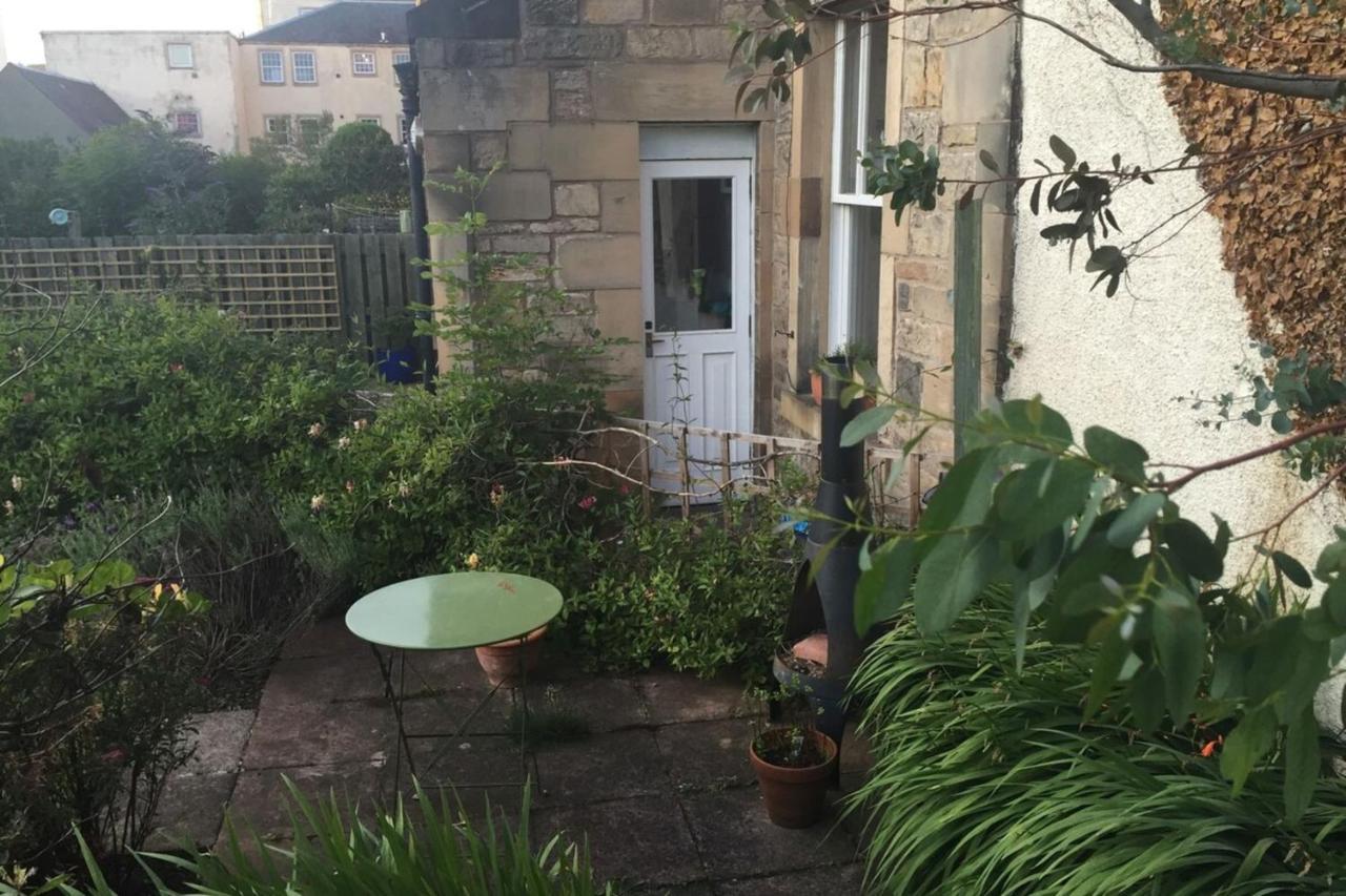 Central And Spacious 2 Bedroom Flat With Garden EDI Exterior foto